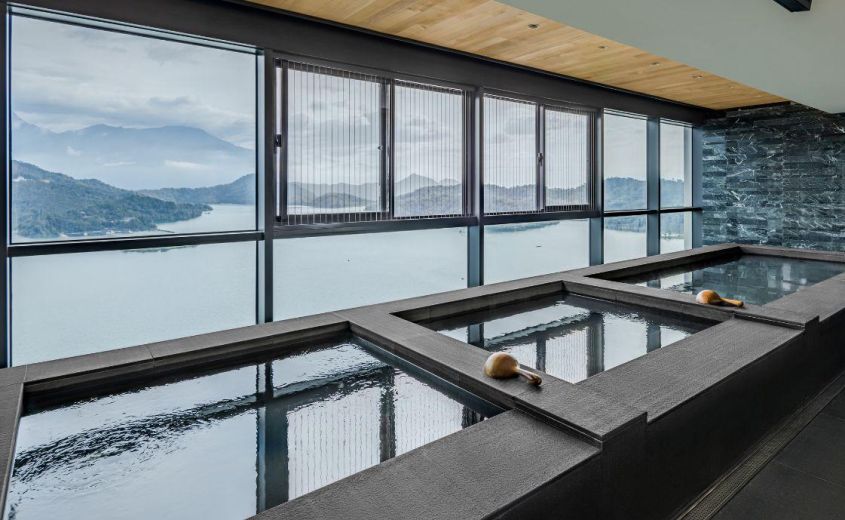 Sauna & Hot Spring
