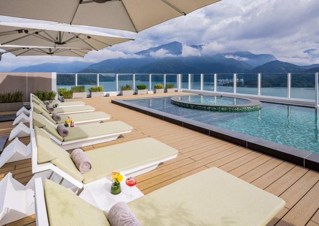 12樓泳池年度保養暫停開放